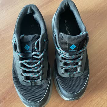 Columbia Ayakkabıda Kısa Sürede Yırtılma Ve Deformasyon, Mağaza Çözüm Sunmadı