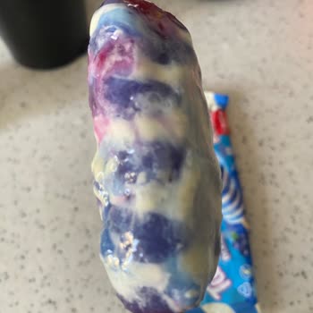 Aldığımız Dondurmaların Yapışkan Ve Bozuk Çıkması Endişe Yarattı