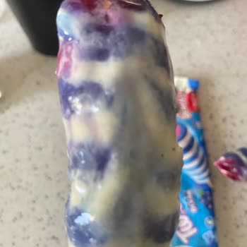 Aldığımız Dondurmaların Yapışkan Ve Bozuk Çıkması Endişe Yarattı