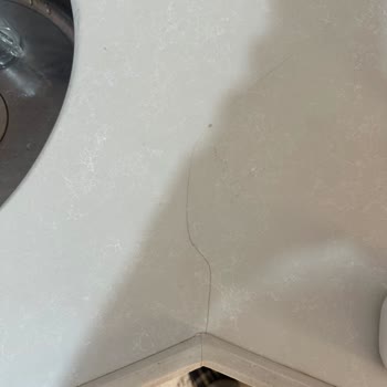 Cimstone Mutfak Tezgahında Kısa Sürede Oluşan Çatlaklar Ve İlgisizlik