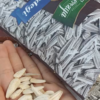 Aldığım Ay Çekirdeği Bembeyaz Ve Acı Çıktı Tüketemedim