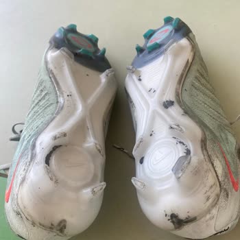 Nike Kramponlarda Sürekli Çivi Kırılması Ve Garanti Reddi