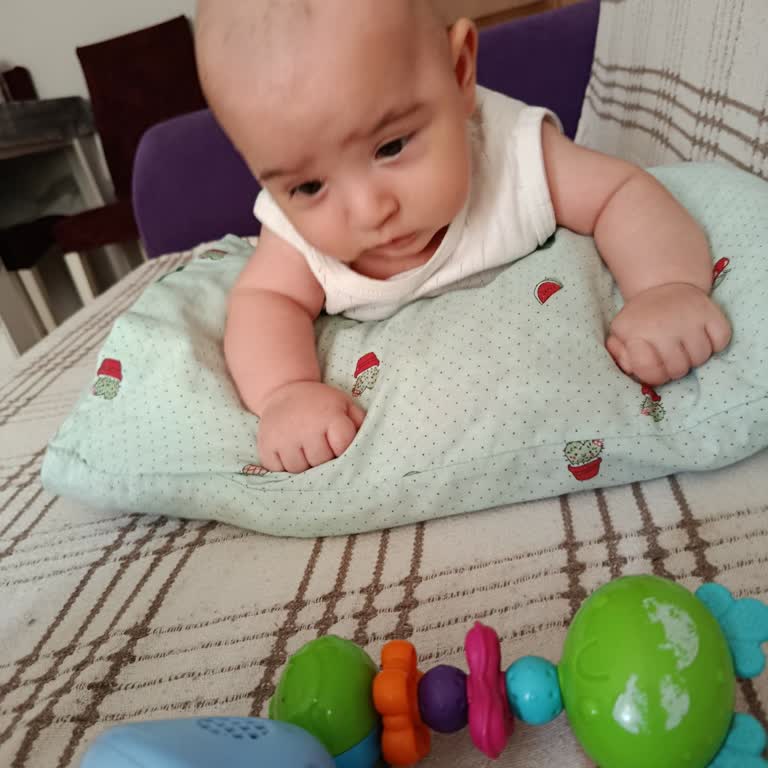 Doğum Yardımı Ödemesinde Bebekle Bankada Sıra Bekleme Zorluğu