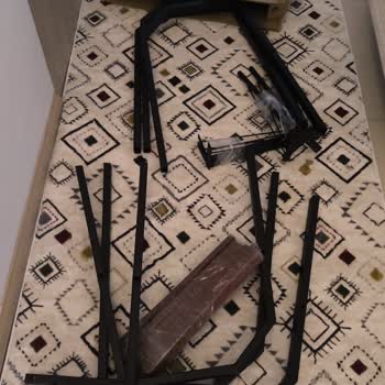 Balkon Takımı Eksik Ve Satıcı İlgisiz Davranıyor