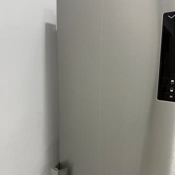 Vestel Buzdolabı Kapağında Oluşan Çizgiye Garanti Kapsamında Çözüm Sunulmadı