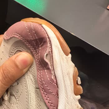 Skechers Ayakkabıda Erken Yırtılma Ve Olumsuz İnceleme Sonucu