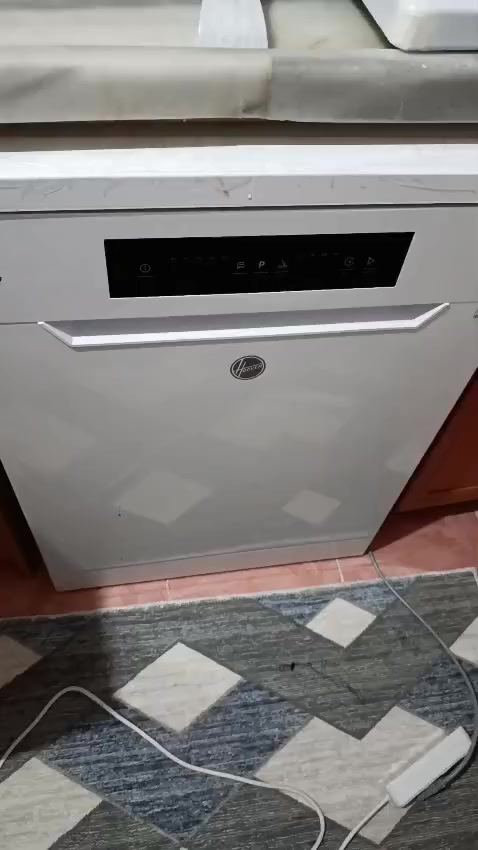 My Hoover Dishwasher Arrived Damaged and Does Not Wash at All video cover