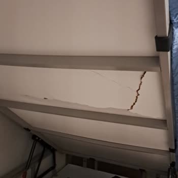 Garanti Süresinde İki Kez Kırılan Baza Ve Ücretli Tamir Talepleri