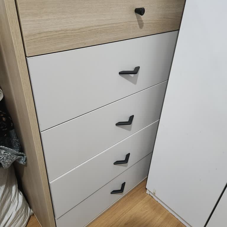 İstikbal Kozyatağı Şubesinden Alınan Şifonyer Ayakları Bir Aydır Teslim Edilmiyor