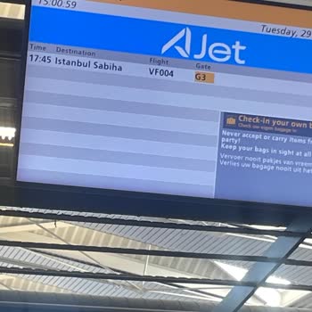 Ajet Uçuşunda Uzun Rötar Ve Yetersiz Bilgilendirme Mağduriyeti