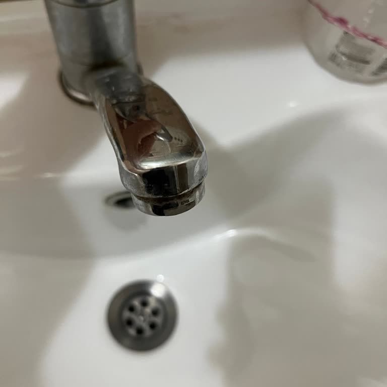 Saski Karasu Yalı Mahallesinde Haftalardır Süren Su Kesintisi Ne Zaman Bitecek