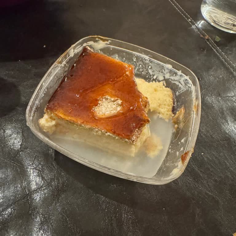 Bozuk Tatlıya Çözüm Sunmayan Yemeksepeti Ve İşletme Mağduriyeti