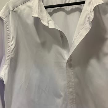 Beyaz Gömleğin Ütüyle Açılmayan Kırışıklıkları Düğün Öncesi Hayal Kırıklığı Yaşattı