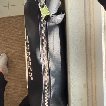 Satın Alınan Çantada Kısa Sürede Kalite Sorunu ve İade Süreci Şikayeti