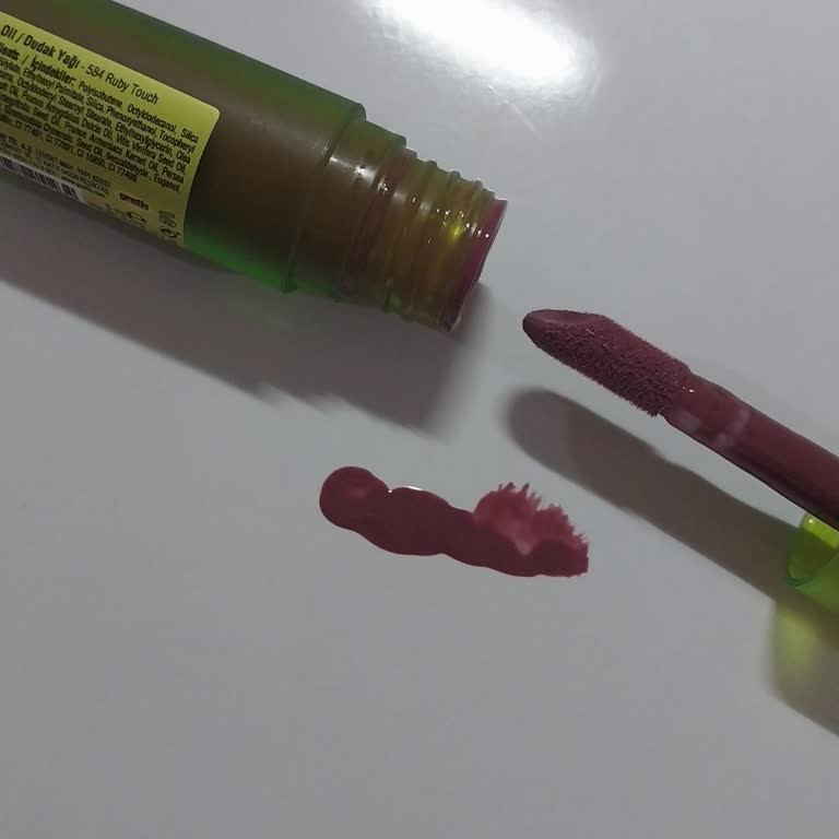 Aldığım Lip Oil Beklediğimden Çok Daha Mor Çıktı