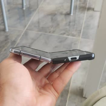 Samsung Galaxy Z Serisinde Kronik Menteşe Sorunu Ve Yüksek Onarım Ücreti