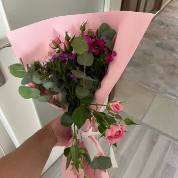 Sipariş Ettiğim Çiçek Solmuş Ve Müşteri Hizmetleri Yetersiz Kaldı