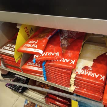 Sıcakta Klimasız Ve Yoğun Şok Market Deneyimi