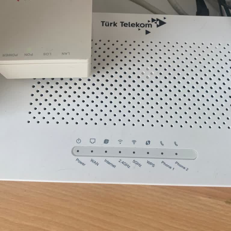 Sürekli Yaşanan İnternet Kesintilerine Ve Yetersiz Müşteri Desteğine Çözüm Bekliyorum