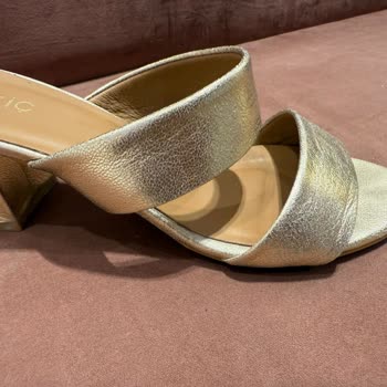 Hotiç'ten Aldığım Terlik İlk Kullanımda Soyuldu, Çözüm Sunulmadı!