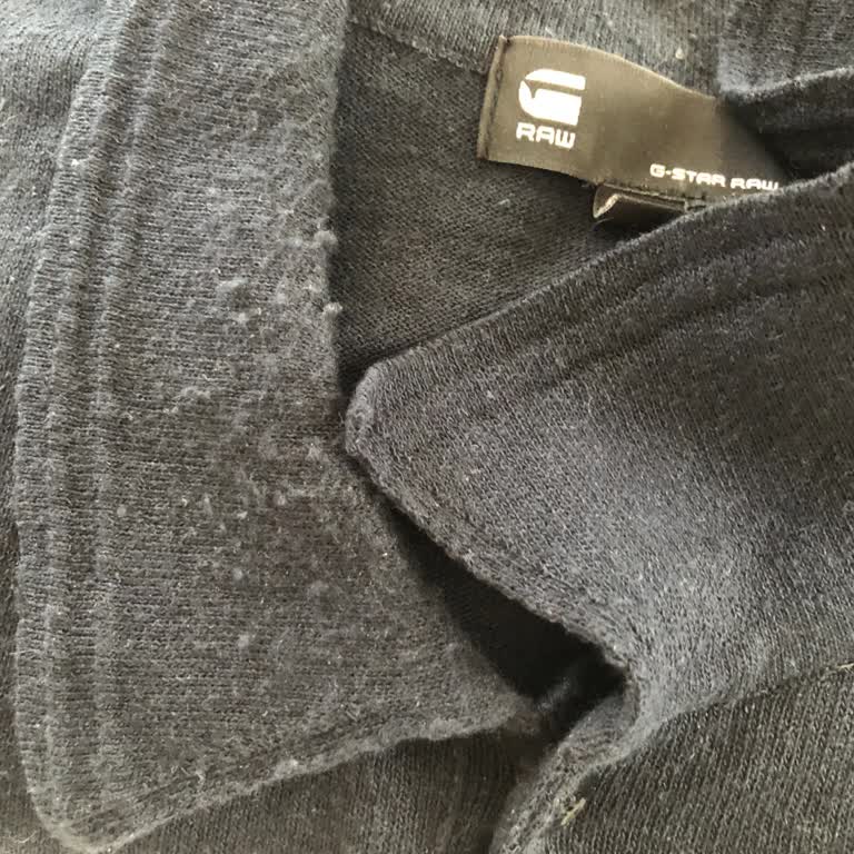 Kısa Sürede Tüylenen Polo Yaka Bluz İçin Ürün İncelemesinden Olumsuz Sonuç Alındı