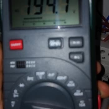 Sürekli Voltaj Düşüklüğü Nedeniyle Evdeki Cihazlar Çalışmıyor, Çözüm Bekliyorum