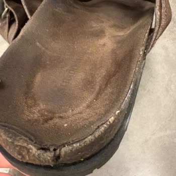 Stradivarius'tan Alınan Deri Terliğin 1 Ayda Parçalanması Ve İade Reddi