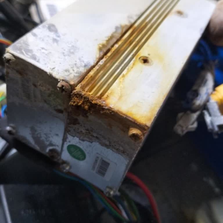 Garanti Dışı Bırakılan Elektrikli Scooter'da Üretim Hatası Şüphesi Ve Mağduriyet