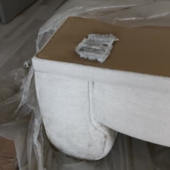 Teslim Edilen Koltuk Takımında Küf Ve Üretim Hataları, Uzayan Bekleyiş