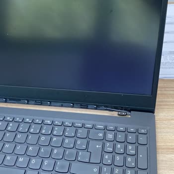 Tekrarlayan Ekran Arızası Ve Ücret İadesi Konusunda Mağduriyet