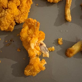 Lezita Piliç Fileto Ürününde Kemik Çıkması Güven Sarsıyor