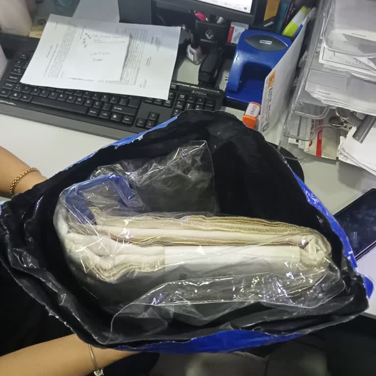 Açık Kargo Poşeti Ve Eksik Ürünle Karşılaşılan İlgisizlik