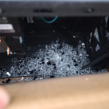 Yurtiçi Kargo Kırık Bilgisayarın Teslim Edilmiş Gösterilmesi