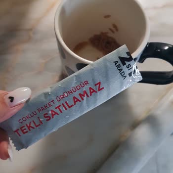 Satın Alınan Nescafe 2'si 1 Arada Paketinden Kurt Çıkması