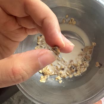 Eti Gıda Ürünlerinde Hijyen Sorunu Ve Yabancı Madde Şoku