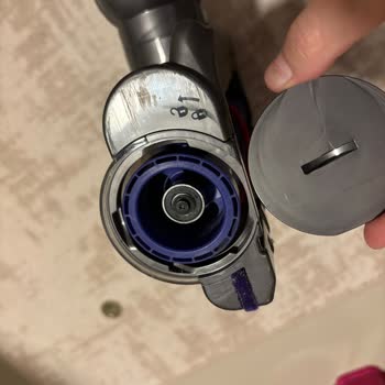 Dyson V15 Antitangle Başlık Kapağı Açılmıyor Çözüm Bekliyorum