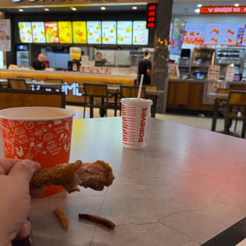 Sayapark Şubesinde Kötü Hizmet Ve İlgisizlik