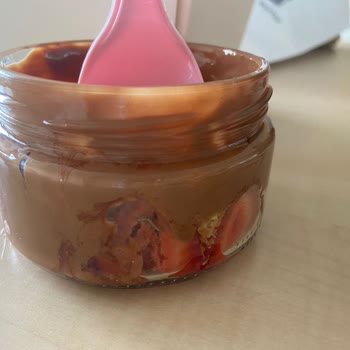 Tatlı Siparişimde Canlı Kurt Şoku: Gıda Güvenliği İhlali