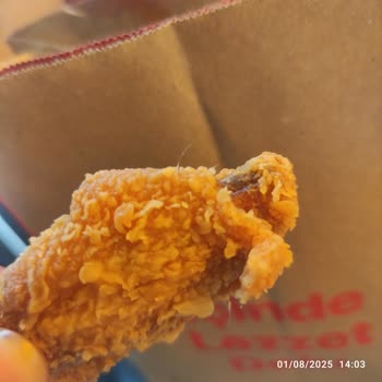 Popeyes'tan Aldığım Tavukta Tüy Çıkması Ve Hayal Kırıklığı