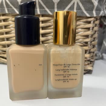 I Received a Likely Fake Estée Lauder Foundation from the Official Online Store