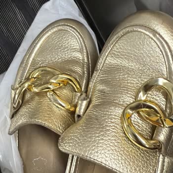 Satın Aldığım Ayakkabıda Sürekli Sorun Ve Yetersiz Garanti Süresi