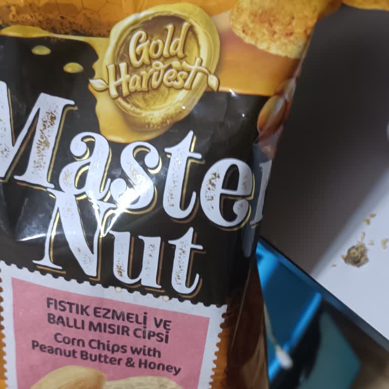 Cips Paketinden Anlaşılmaz Siyah Parçacık Çıktı