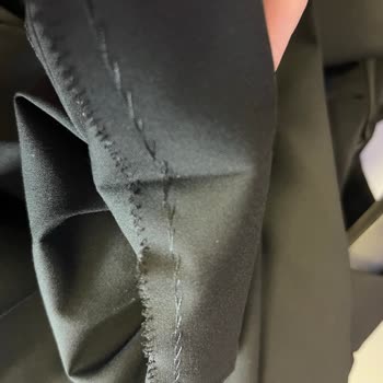 Sipariş Verdiğim Takım Elbise Kullanılmış Ve Kusurlu Geldi