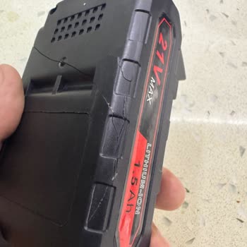 Çatlak Batarya İçin Çözüm Yerine İade Önerisi Mağduriyetimi Artırıyor