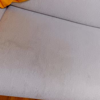 Koltuk Takımında Tiftiklenme Ve Leke Sorunu Yaşadım