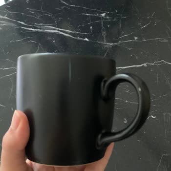 500 TL'lik Kutuda Defolu Ve Bayat Ürünler Gönderildi