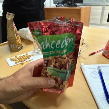 Kuruyemiş Paketinden Çıkan Plastik Parça Güvenimi Sarsıyor