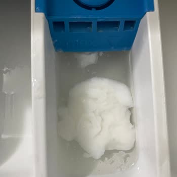 Yumoş Yumuşatıcı Kısa Sürede Koyulaşıp Bozuldu