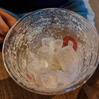 Espressolab’da Buzlu Ve Tatsız İçecek Deneyimi: Ücretin Karşılığı Alınamıyor