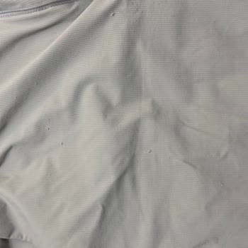 D’S Damat Pantolonum İlk Giyişte Tüylenip İp Çekti Çözüm Sunulmadı